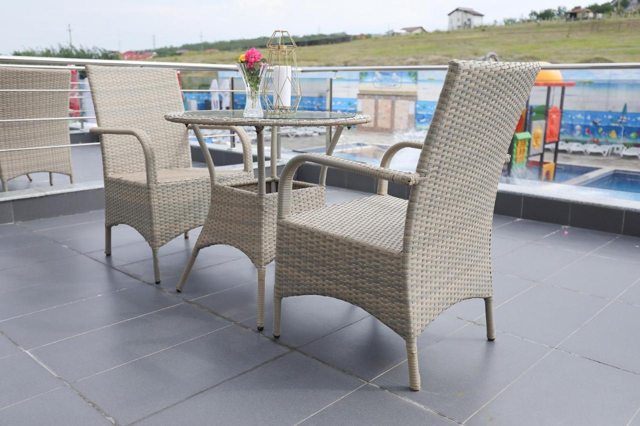 Meliss Events Hotel Craiova Bagian luar foto