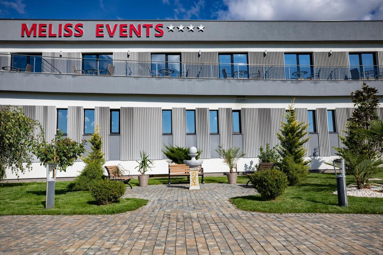 Meliss Events Hotel Craiova Bagian luar foto